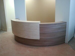 Ébénisterie Comptoirs sur mesure pour centre dentaire - dentiste Dr Kaprelian